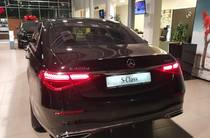 Mercedes-Benz S-Class Base