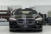 Mercedes-Benz S-Class Base