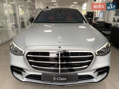Mercedes-Benz S-Class 2025
