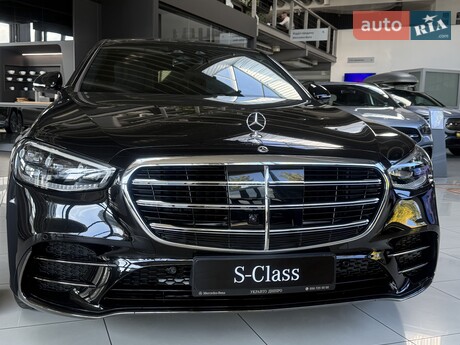 Mercedes-Benz S-Class 2025