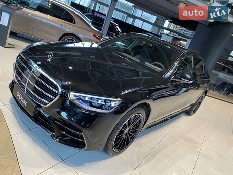 Mercedes-Benz S-Class 2025