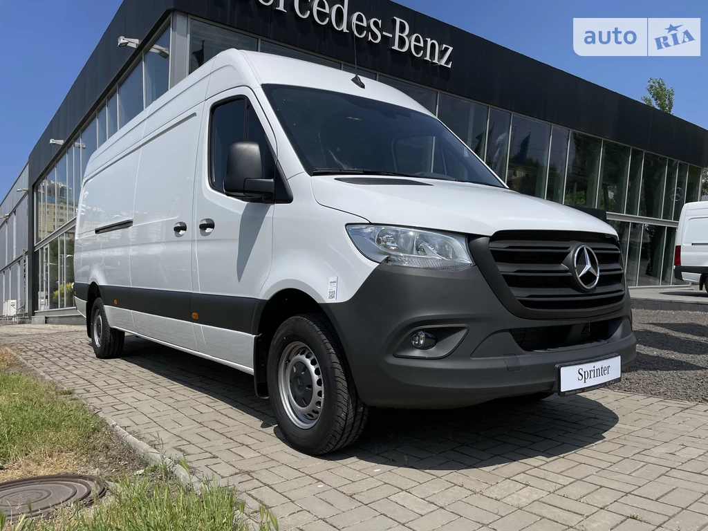 Mercedes-Benz Sprinter Base