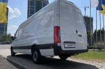 Mercedes-Benz Sprinter Base