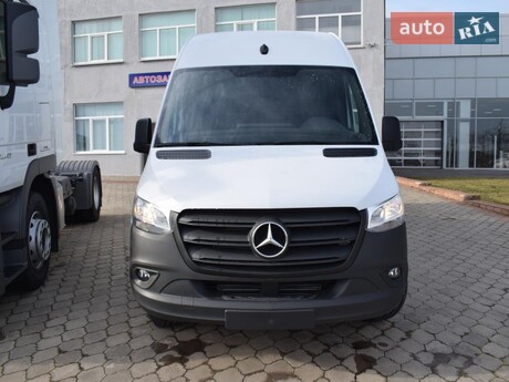 Mercedes-Benz Sprinter 2025