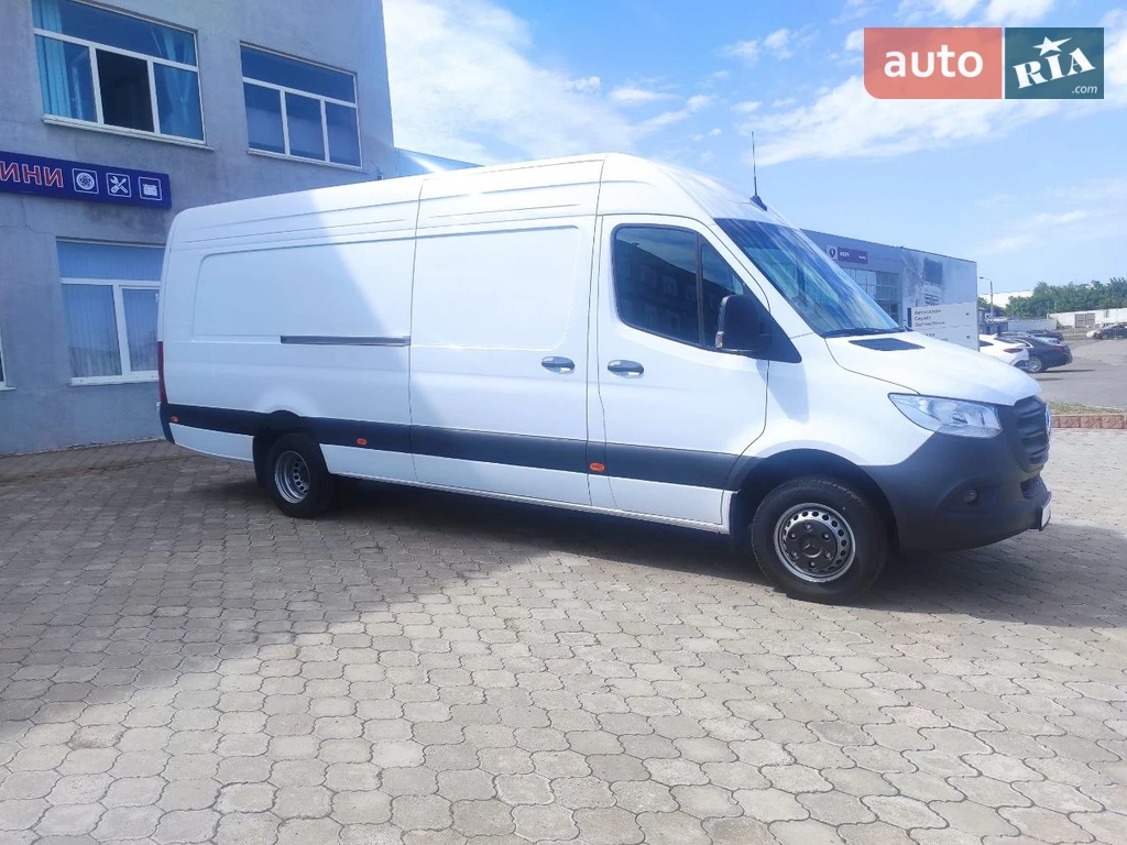 Mercedes-Benz Sprinter Base
