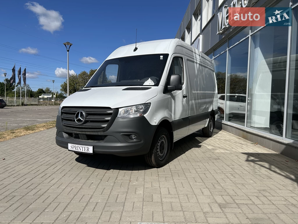 Mercedes-Benz Sprinter Base
