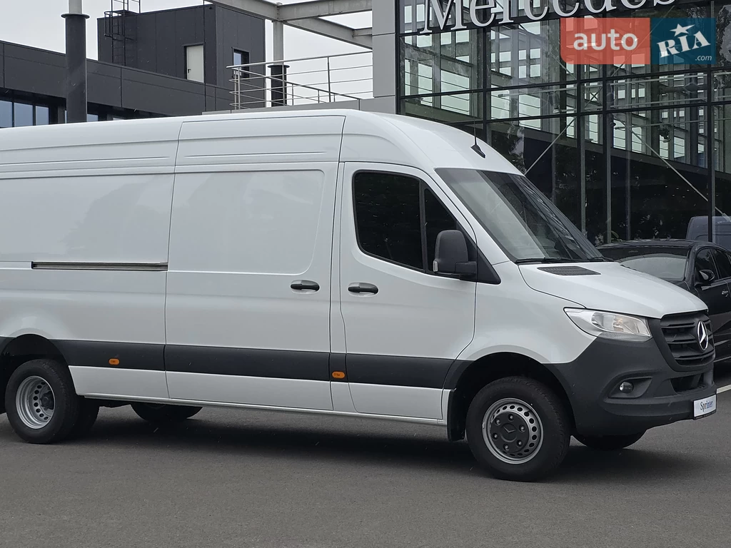 Mercedes-Benz Sprinter Base