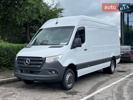Mercedes-Benz Sprinter 2025