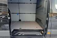Mercedes-Benz Sprinter Base