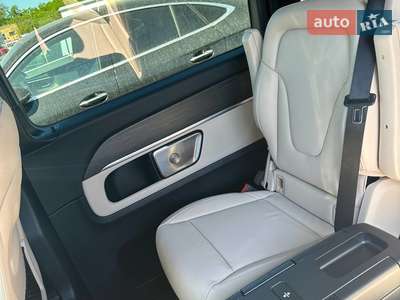 Новый Mercedes-Benz V-Class 2025 - фото 5
