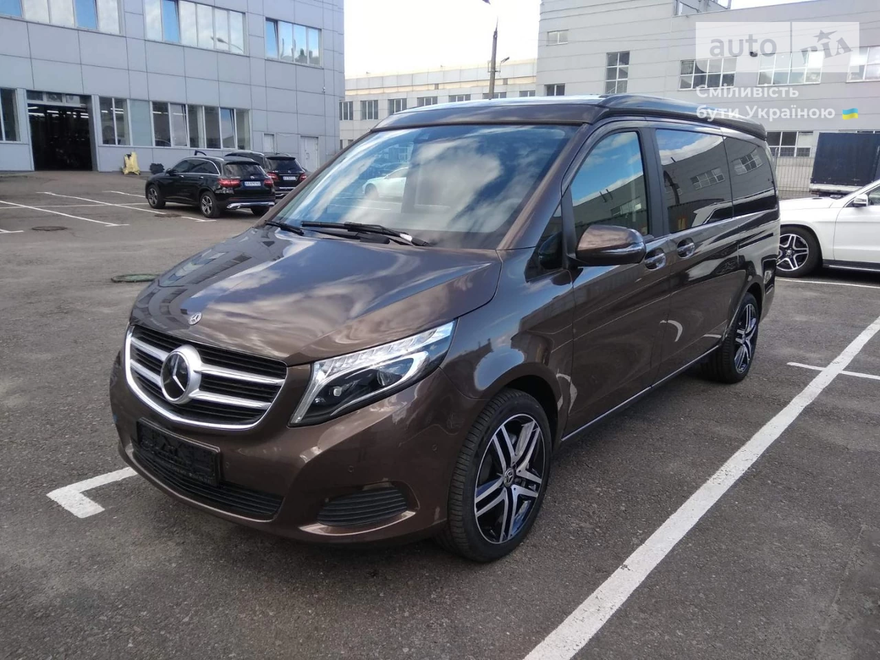 Mercedes-Benz V-Class Base