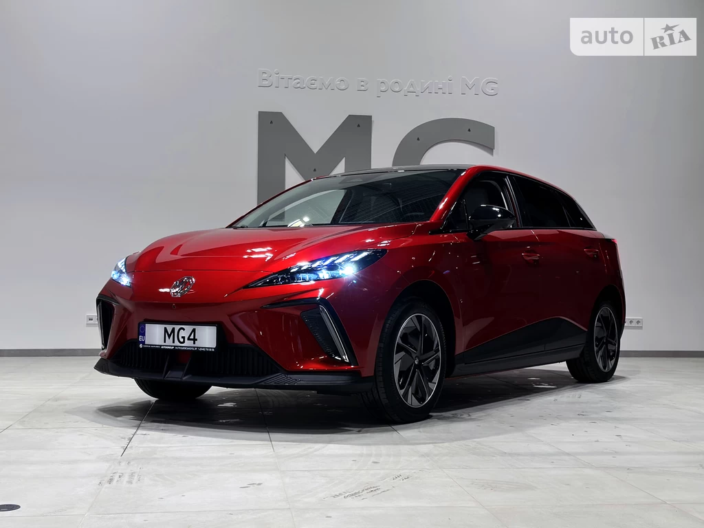 MG 4 LUX