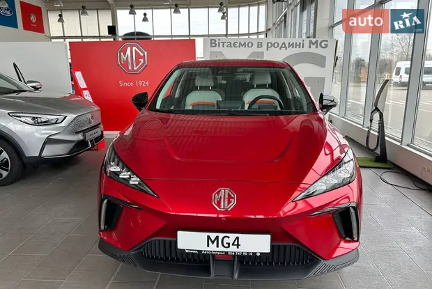 MG 4 LUX +