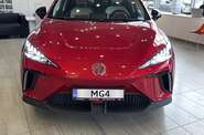 MG 4 LUX +