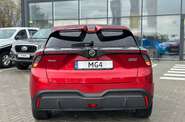 MG 4 LUX +