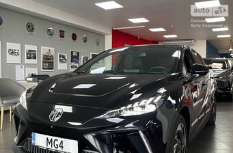 MG 4 2023 LUX +