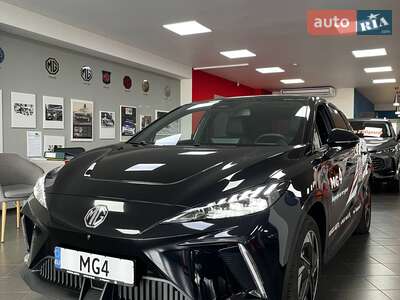 MG 4 2023 LUX +