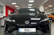 MG 4 LUX +