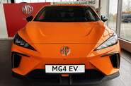 MG 4 LUX +