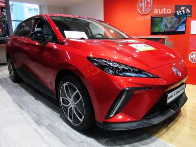 Новый MG 4 2023 - фото 2