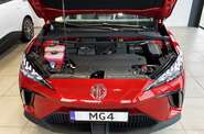 MG 4 LUX +