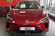 MG 4 LUX +