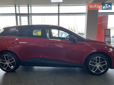 Новый MG 4 2023 - фото 3