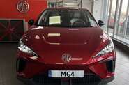 MG 4 LUX +