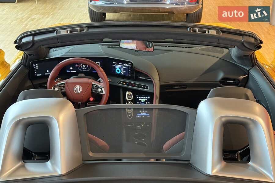 MG Cyberster - фото 30