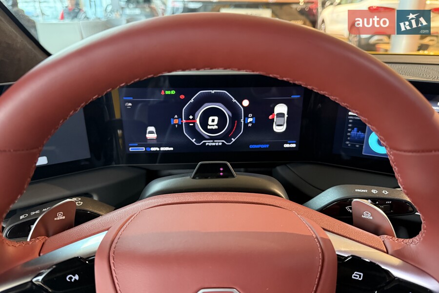 MG Cyberster - фото 31