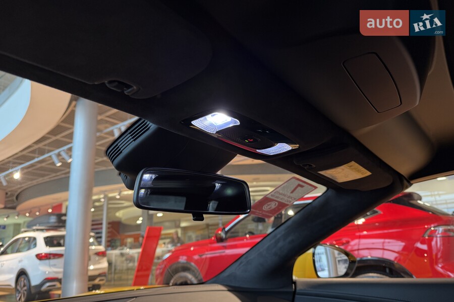 MG Cyberster - фото 32