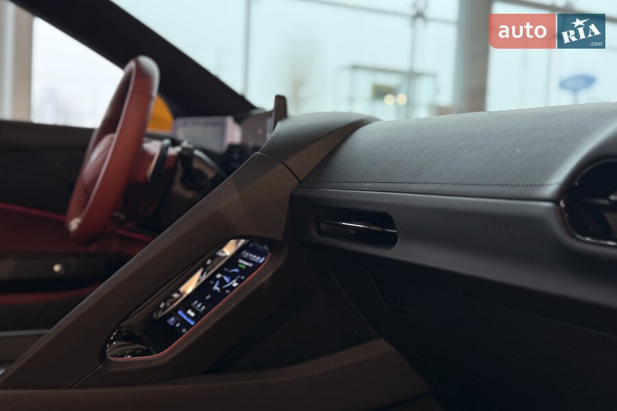 MG Cyberster - фото 35