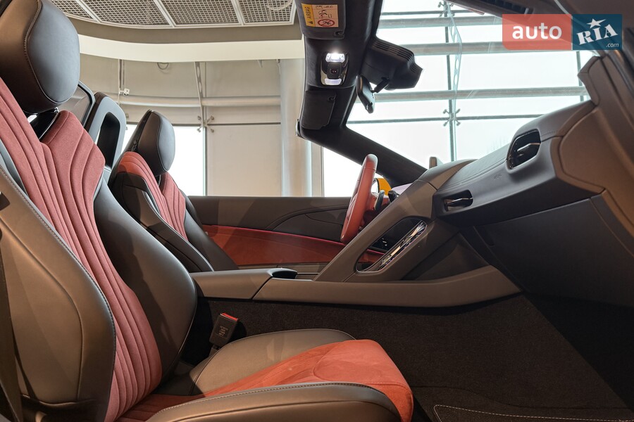 MG Cyberster - фото 42