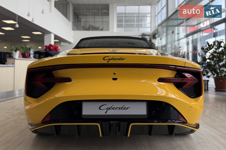 MG Cyberster - фото 4