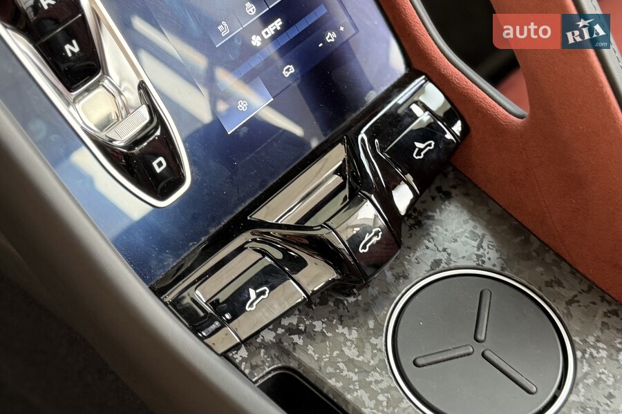 MG Cyberster - фото 18