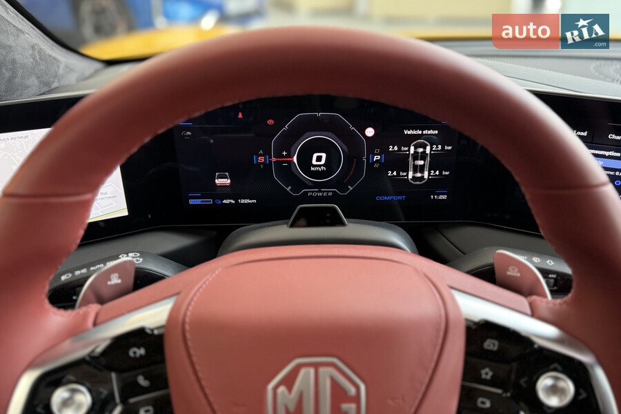 MG Cyberster - фото 19