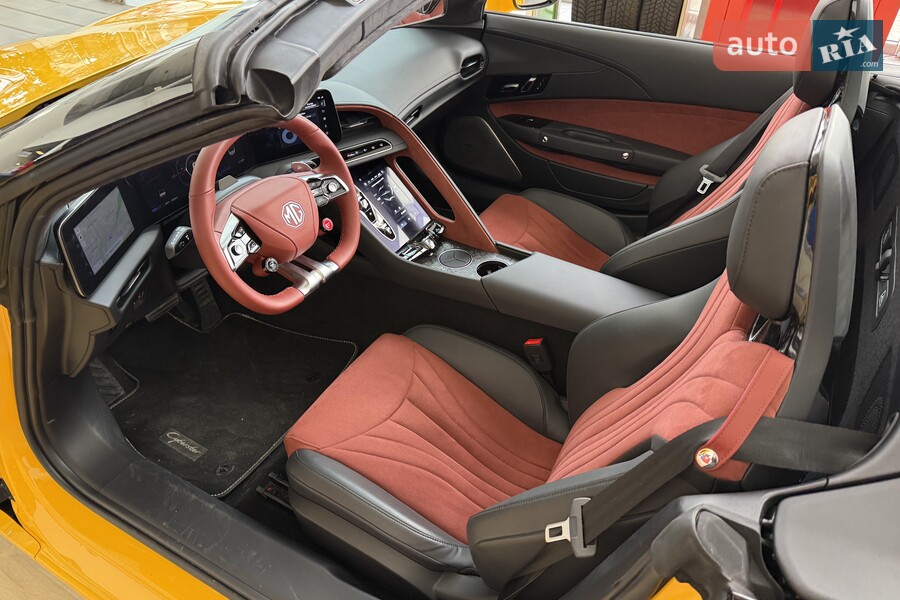 MG Cyberster - фото 27