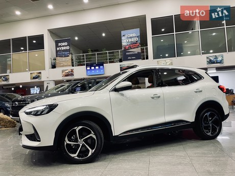 MG HS 2024