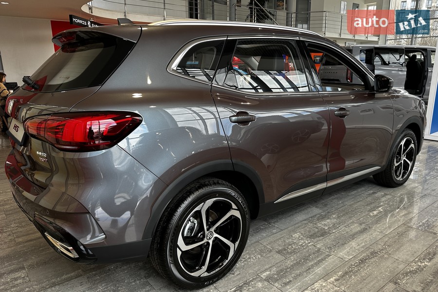 MG HS - фото 9