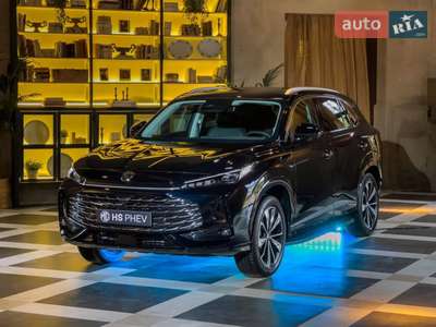 MG HS 2025 LUX