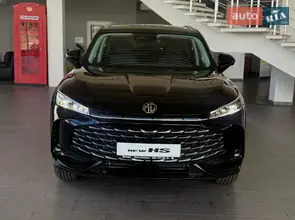 MG HS