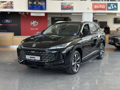 MG HS 2025 LUX