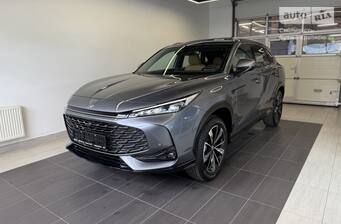 MG HS 2025 LUX