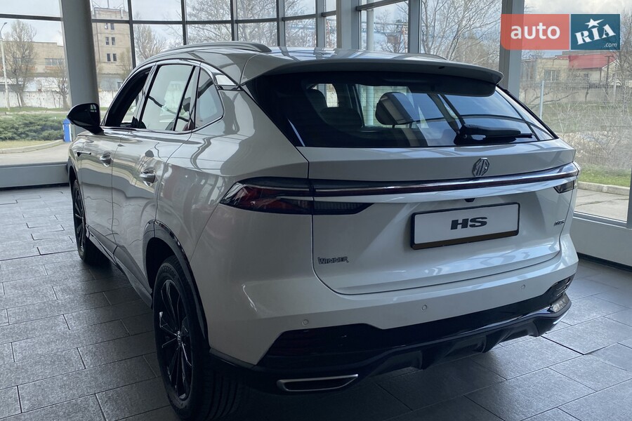 MG HS - фото 6