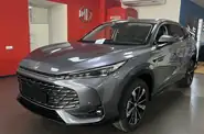 MG HS LUX