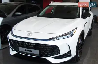 MG HS