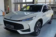 MG HS LUX