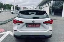 MG One LUX