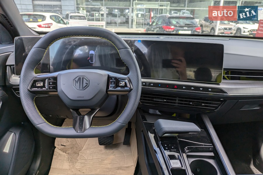 MG One - фото 14