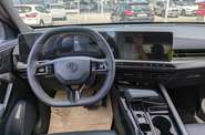 MG One - фото 17